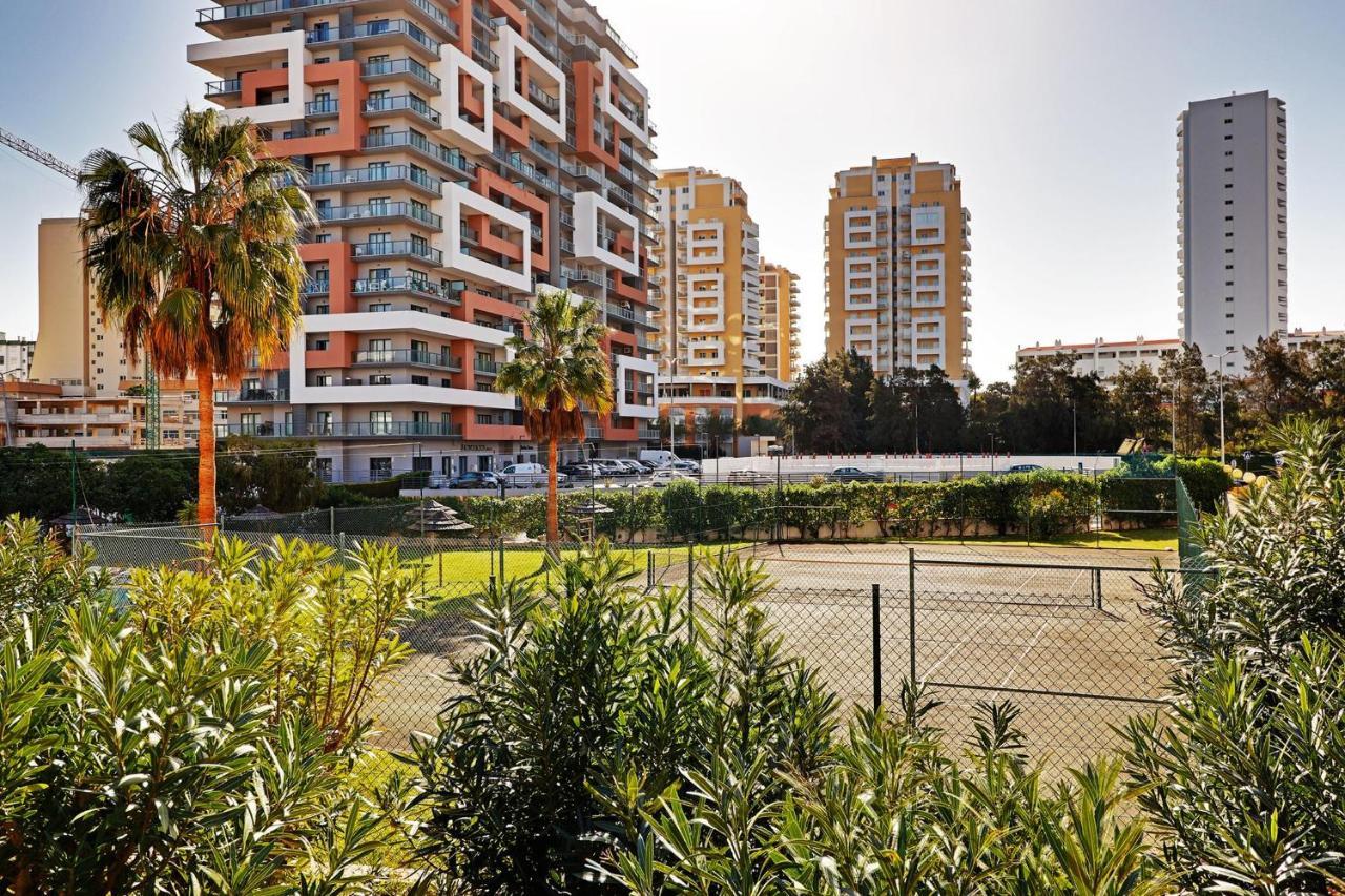 Praia Da Rocha Central 1 With Pool By Homing Portimão Exterior photo