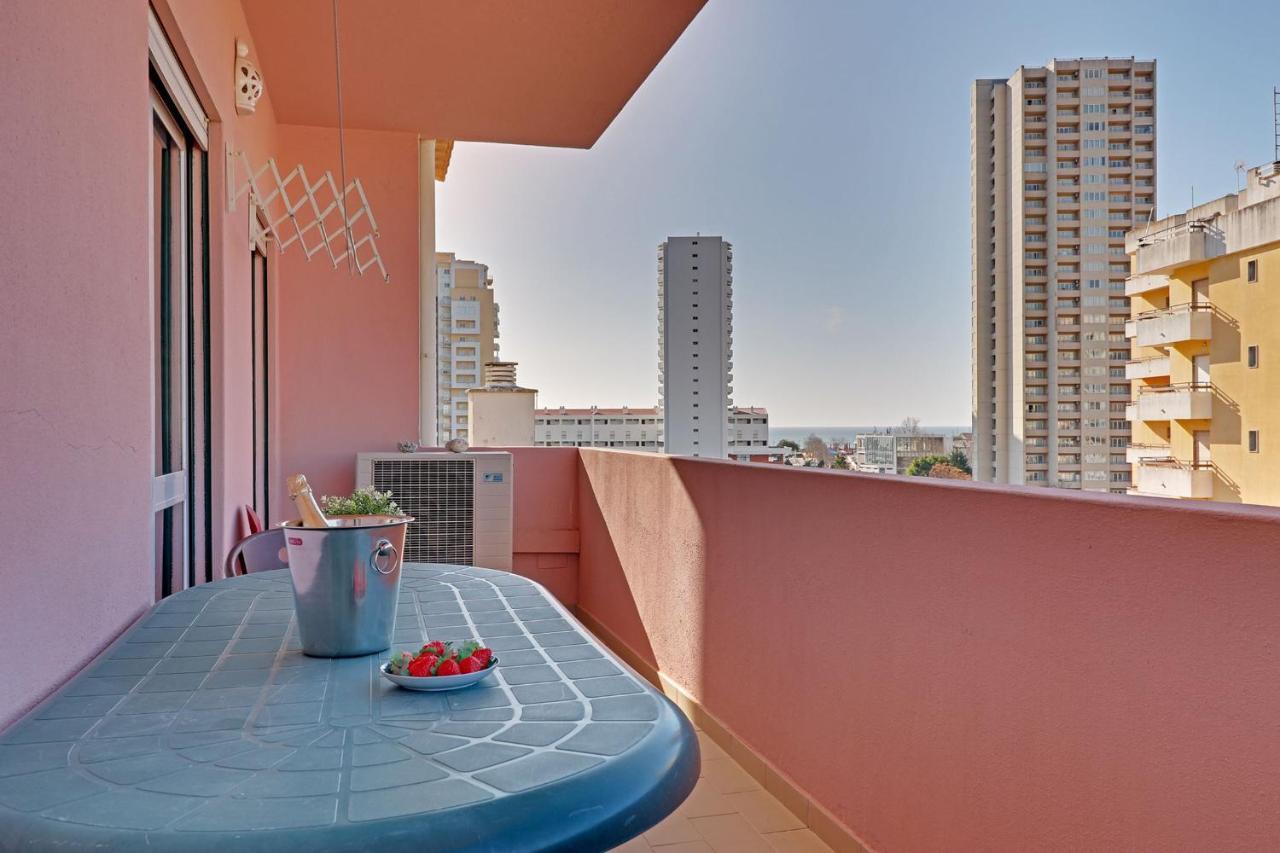 Praia Da Rocha Central 1 With Pool By Homing Portimão Exterior photo